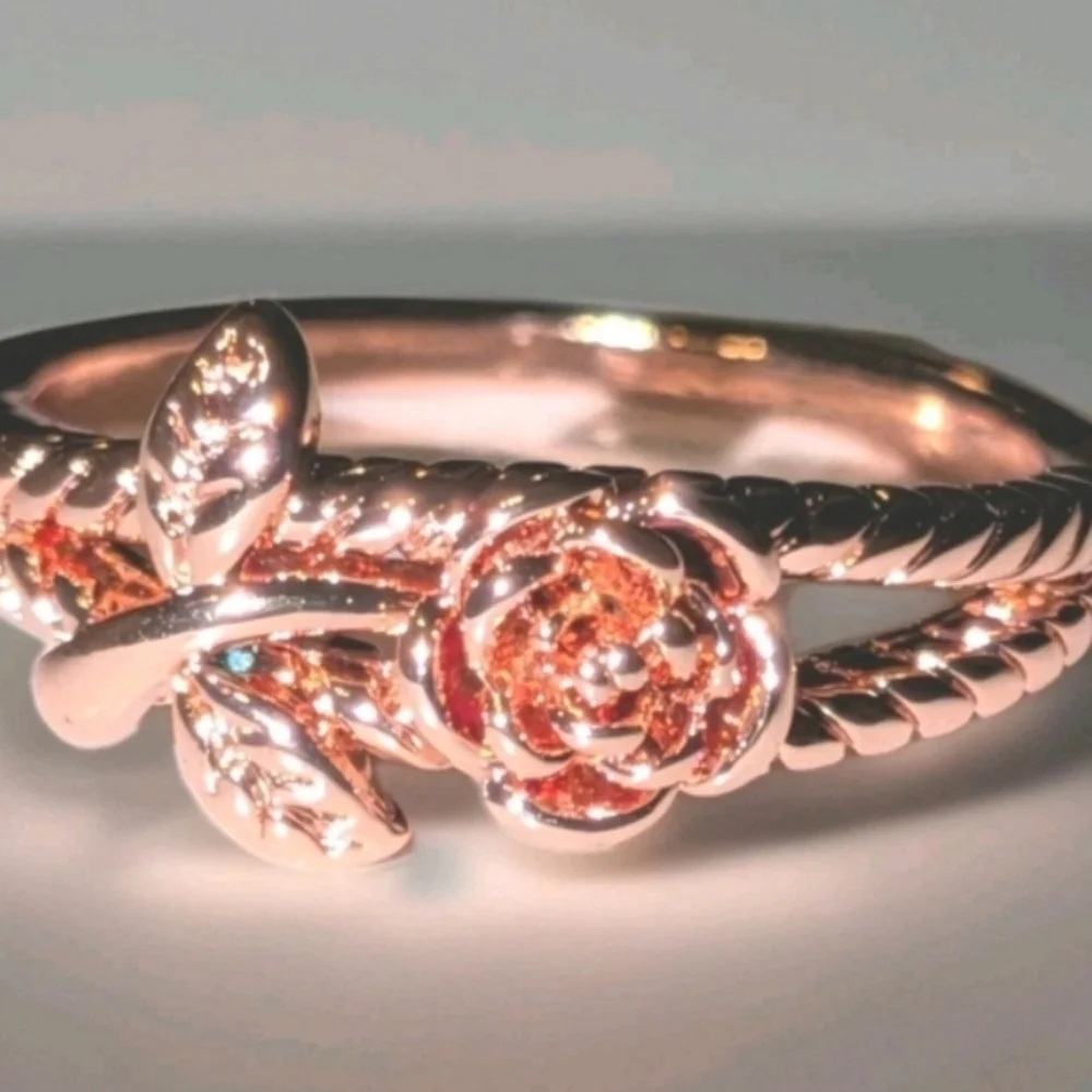 Lovely Rose Golden Intricate Detailed Rose Floral Ring